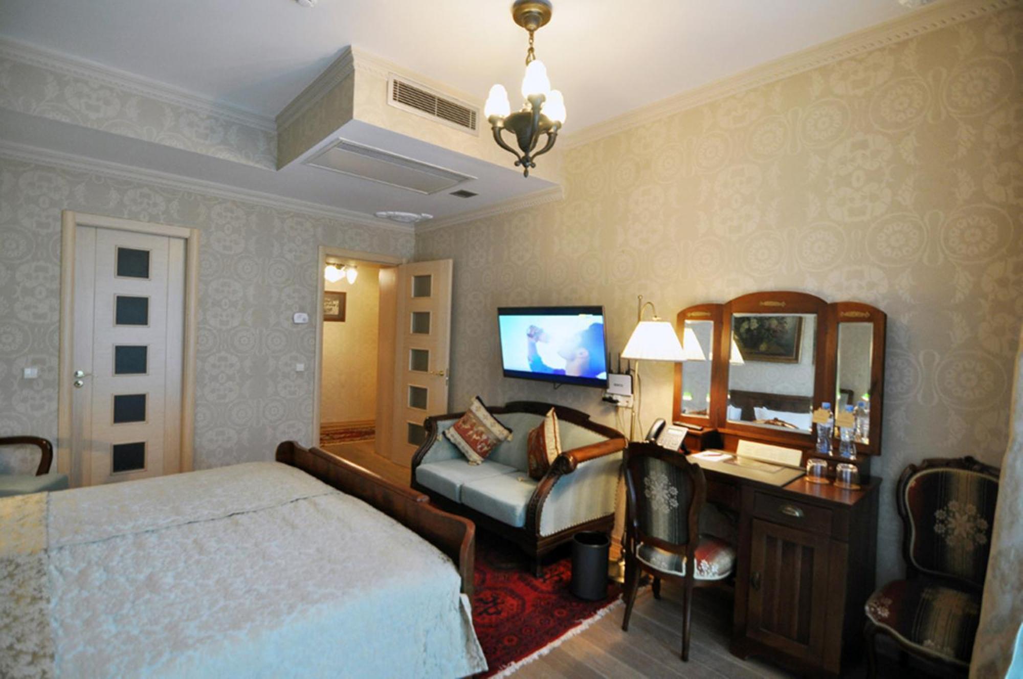 Vinotel Boutique Hotel Tbilisi Quarto foto