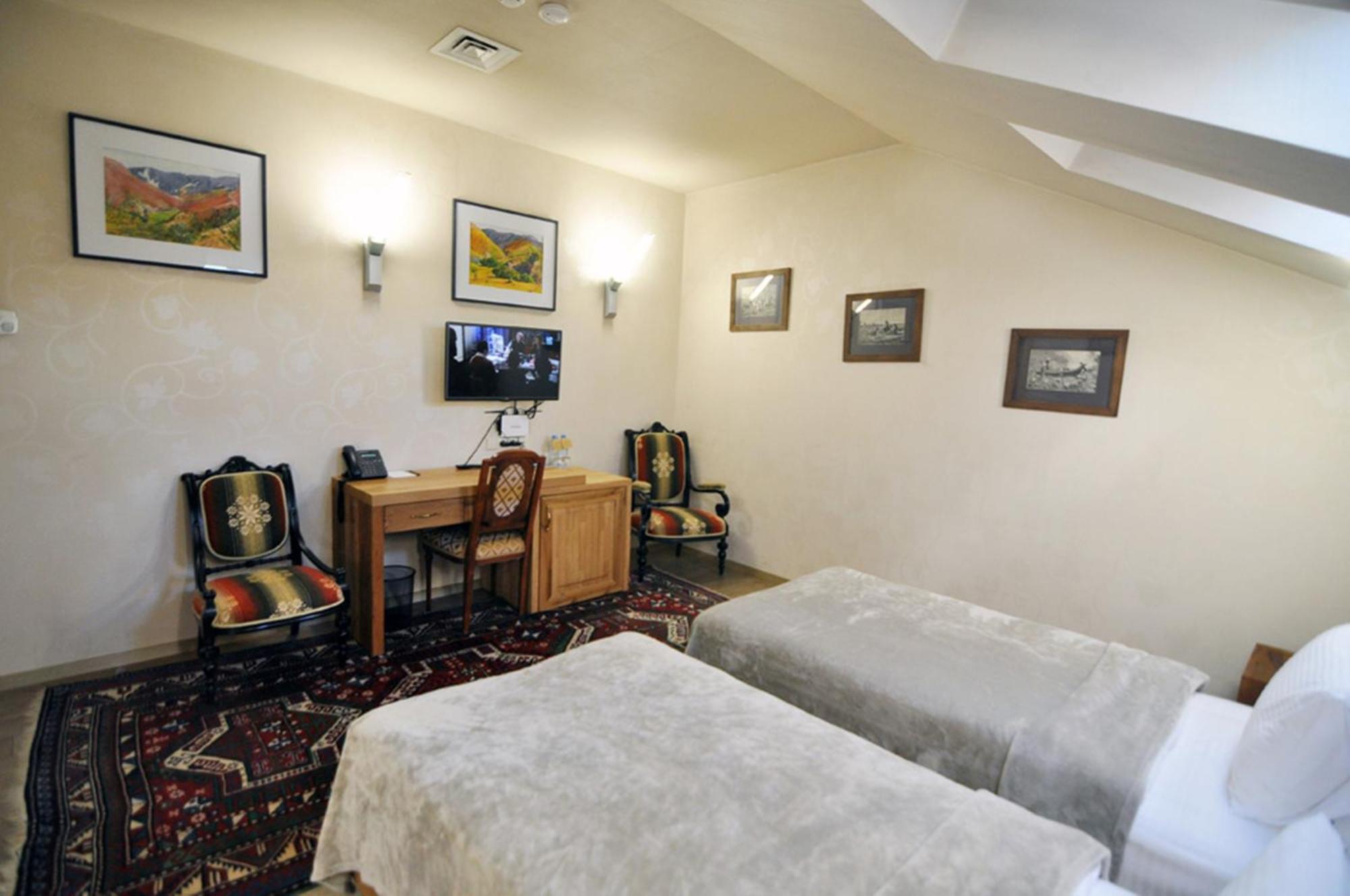 Vinotel Boutique Hotel Tbilisi Quarto foto