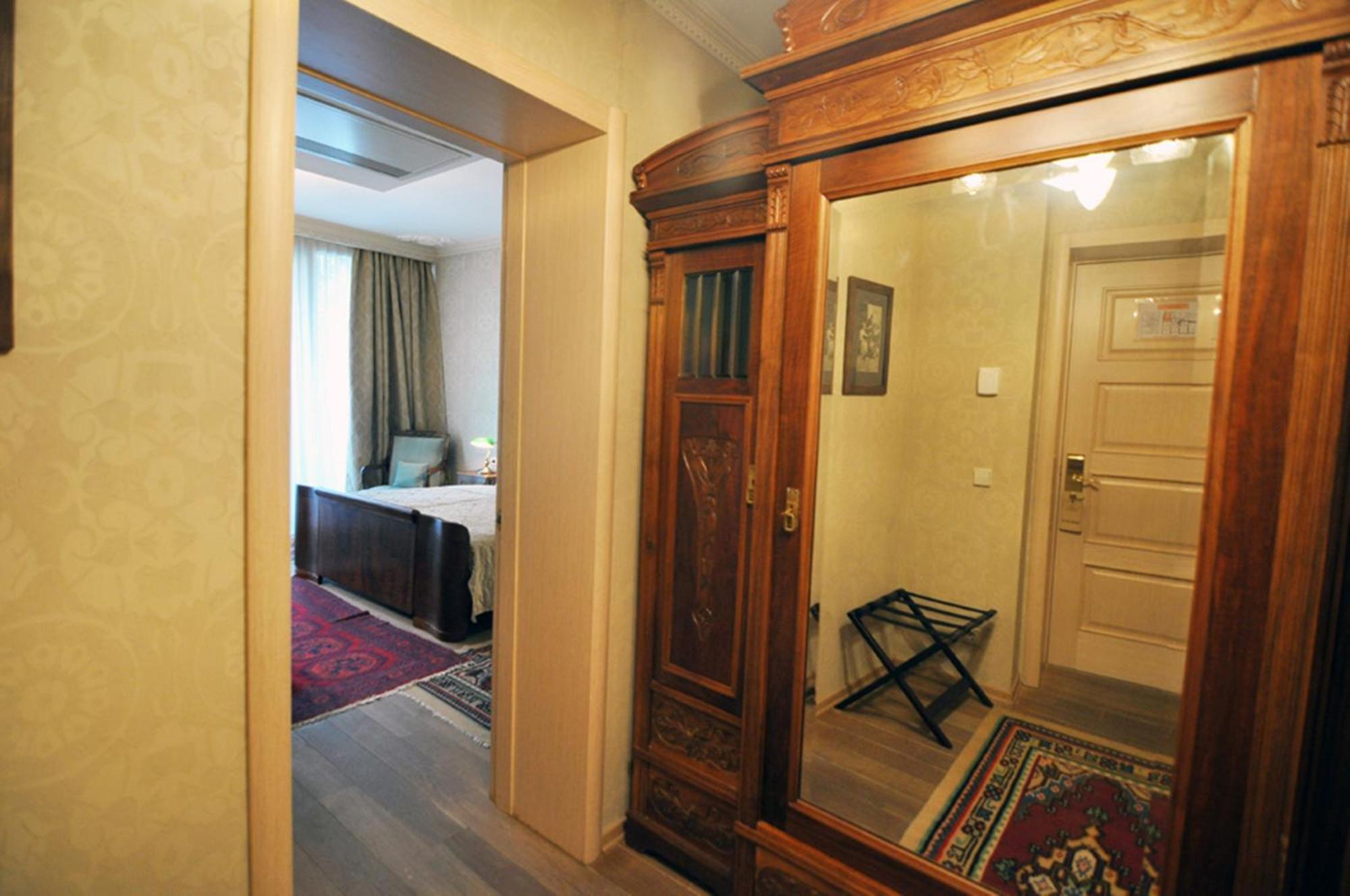 Vinotel Boutique Hotel Tbilisi Quarto foto